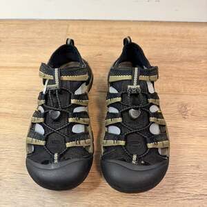 Keen 1026245 Women's NEWPORT H2 Sandals Olive/Black